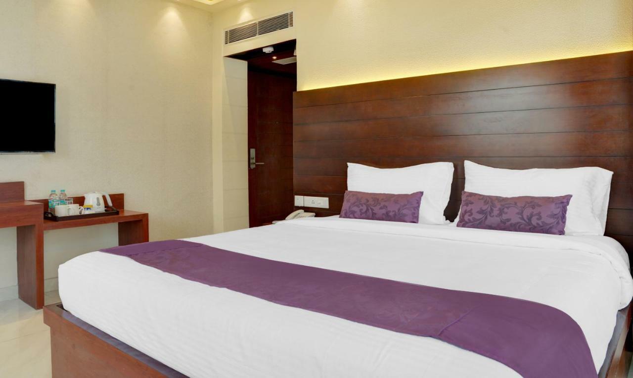 Hotel Treebo Premium The Crystal Calcutta  Esterno foto